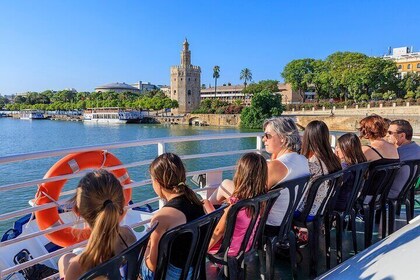 Travesía en barco por el río Guadalquivir en Sevilla