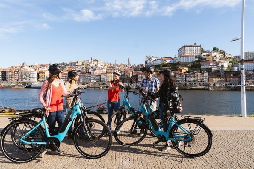 3-Hour of Porto Highlights on a Electric Bike - Guided Tour