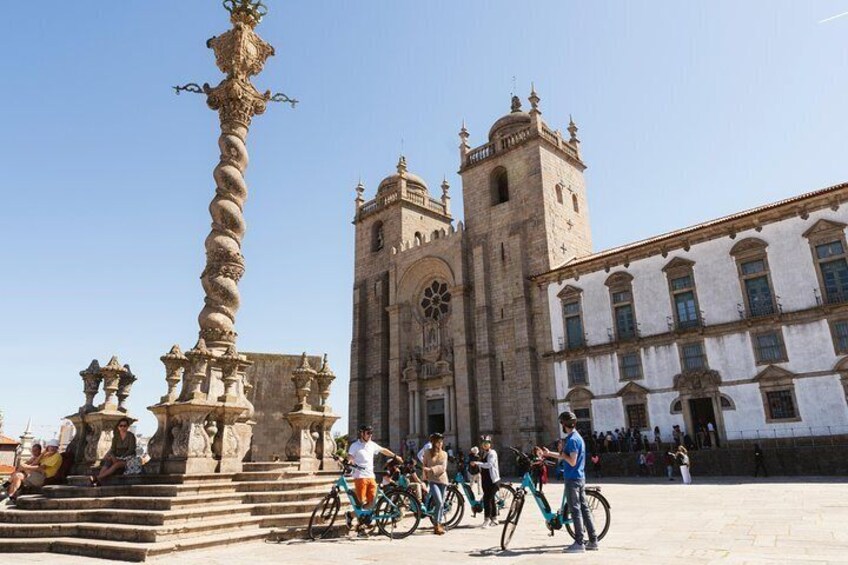 3-Hour of Porto Highlights on a Electric Bike - Guided Tour