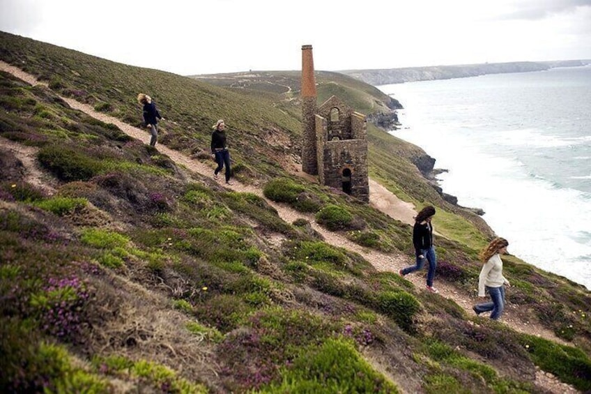 Private Full-Day Tour of Poldark Filming Locations from Cornwall