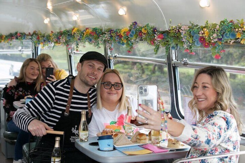 Afternoon Tea Bus Tour in Dublin 