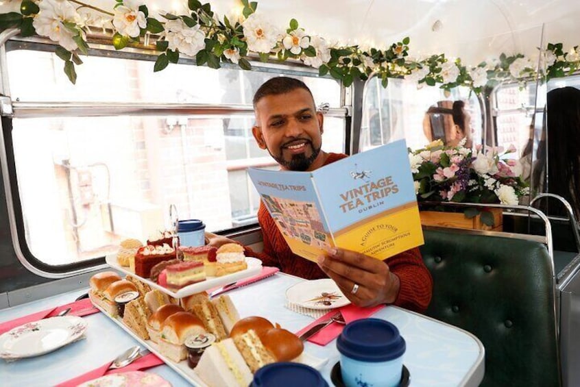 Afternoon Tea Bus Tour in Dublin