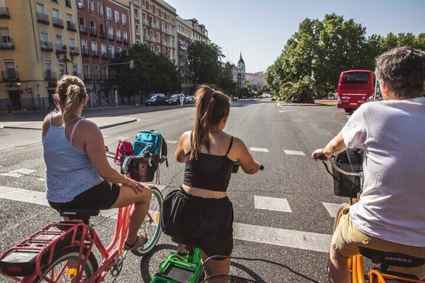 Madrid Sightseeing Electric Bike tour