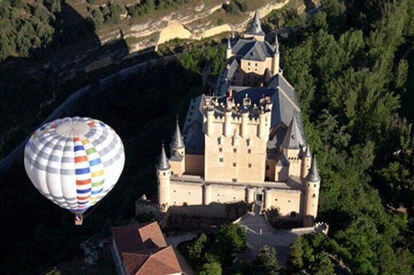 Over the Alcázar castle