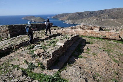 Hiking tour on Kythnos