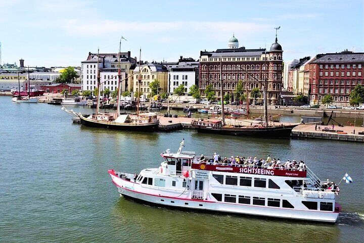 Sightseeing Cruise in Archipelago of Helsinki