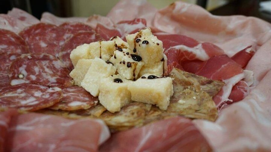 Bologna Food Tour from a local perspective