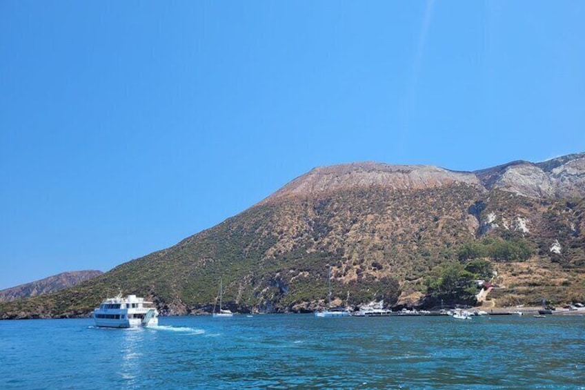 Aeolian Islands Day Trip from Taormina: Lipari and Vulcano