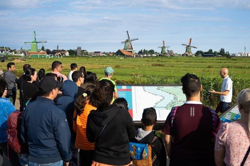 Day Trip to Zaanse Schans, Edam, Volendam and Marken from Amsterdam 