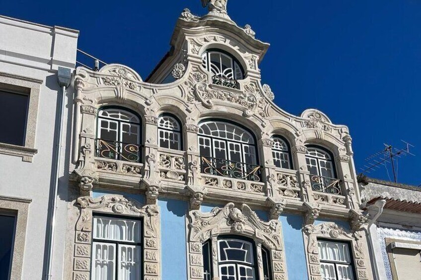 Full Day Tour from Porto to Coimbra and Aveiro with River Cruise