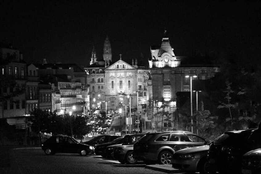 Porto Heritage Night Tour With Fado Show And Dinner Included