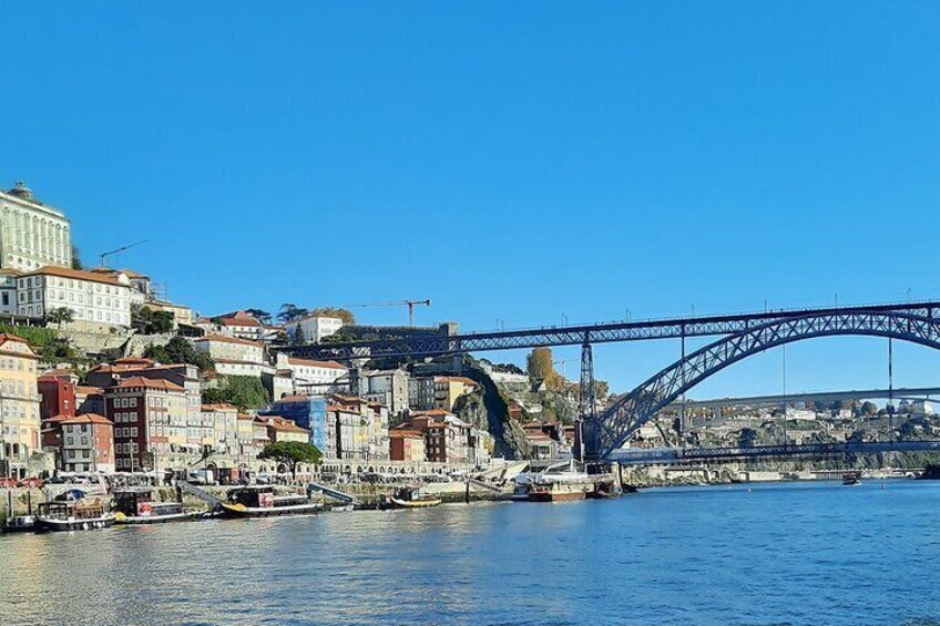 Porto Heritage Night Tour With Fado Show And Dinner Included