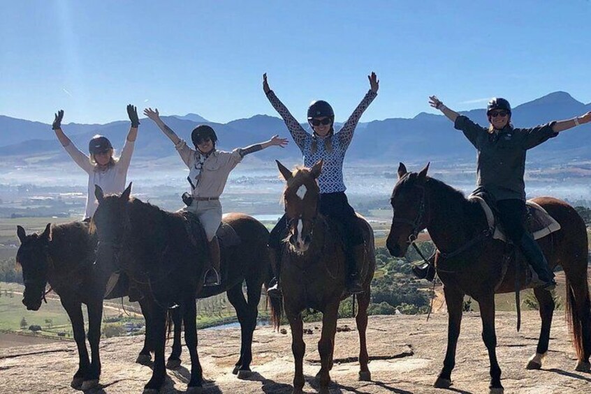 Full Day Wine Tasting Horse Trail