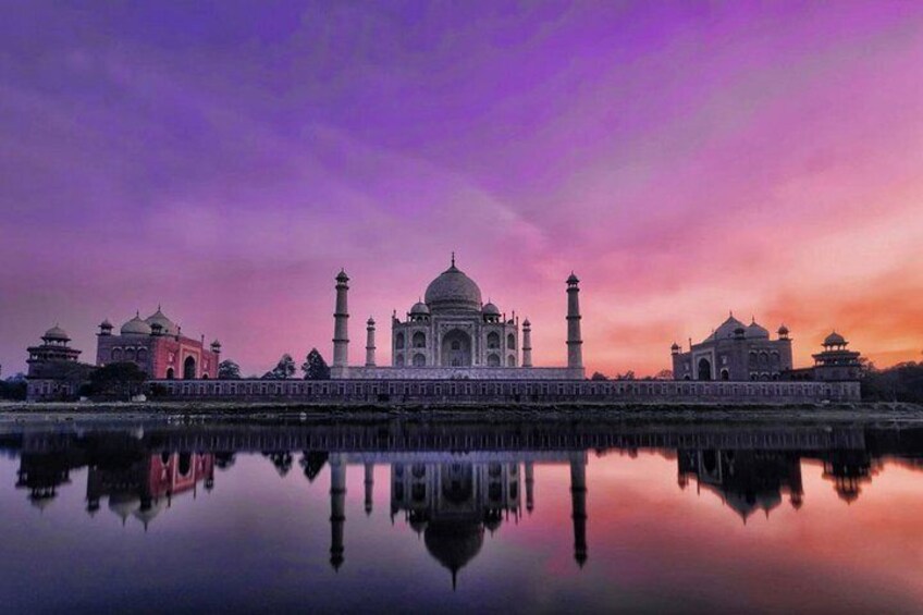 Private Sunrise Tajmahal Agra City Tour ( Tajmahal + Agra Fort tour )