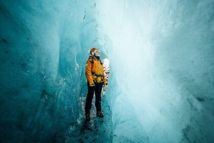 Private 2-Day Glacier Lagoon, Ice Cave and Northern Lights