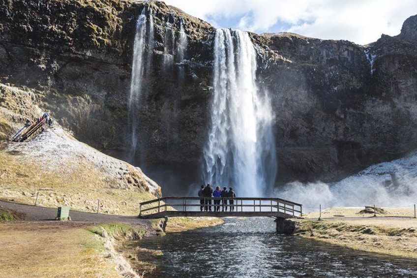 Seljalandsfoss Waterfall 