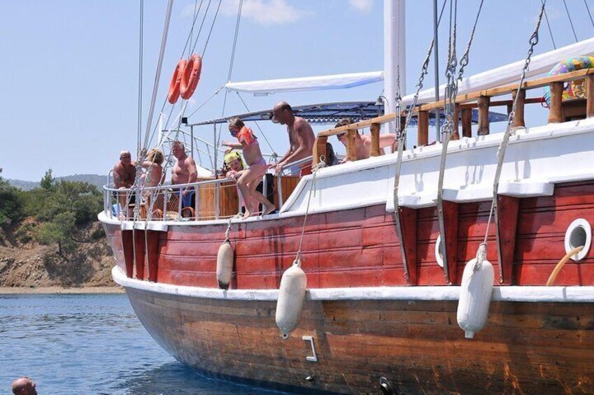 12 Island Boat Trip from Fethiye and Oludeniz Area