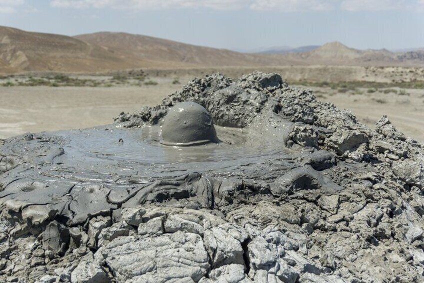 Gobustan & Mud Volcanoes, Fire Temple, Burning Mountain (by TES Tour)