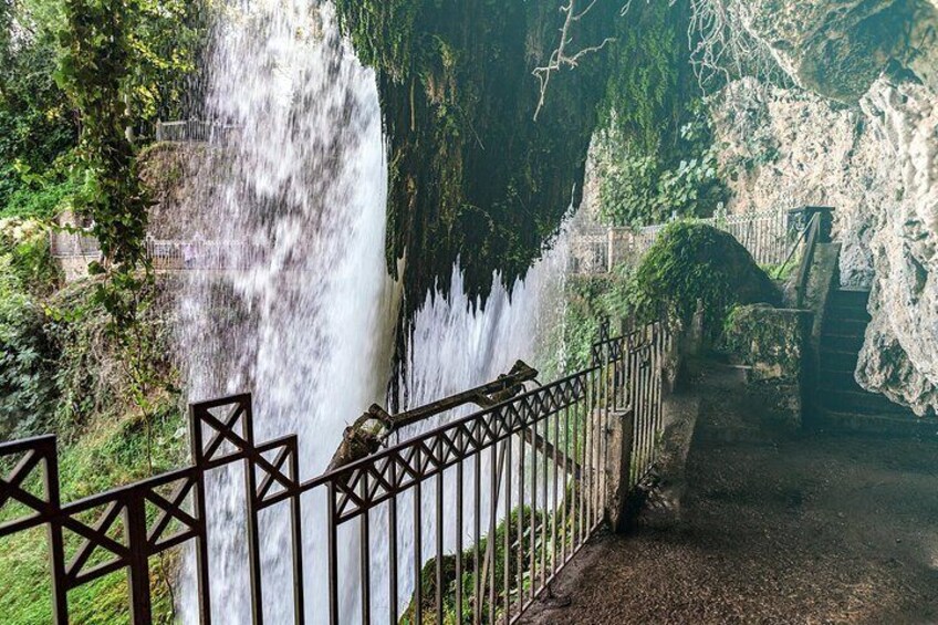Pozar Thermal Baths and Edessa Day Trip from Thessaloniki