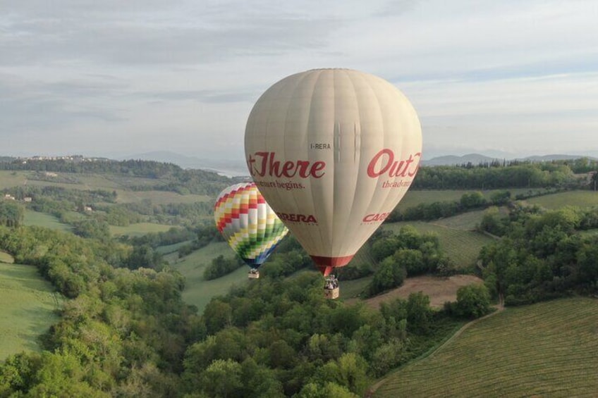 Private Tour: Tuscany Hot Air Balloon Flight with Transport from Siena