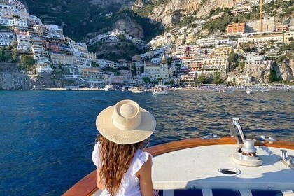 Bootsausflug zur Amalfiküste von Positano, Praiano und Amalfi