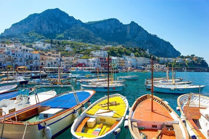 The colors of Marina Grande on Capri