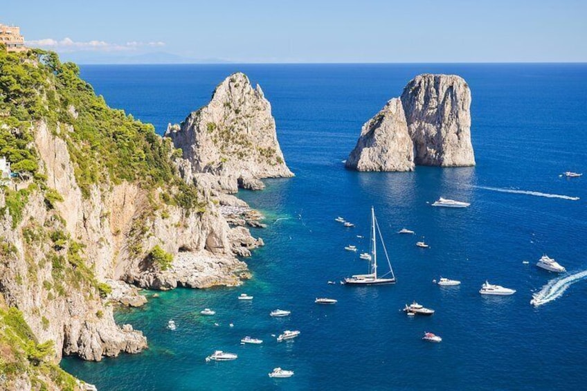 Cruise around the island of Capri seeing the most most beautiful spots