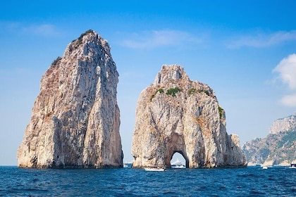 Salerno to Capri Private Boat Excursion