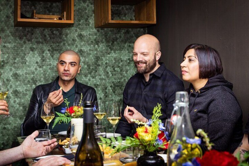 Boutique Dutch Food and History Tour in the Jordaan area