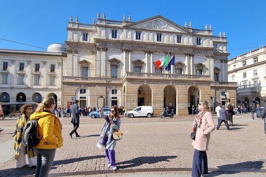 Milan: La Scala Theater and Museum with Entry Tickets