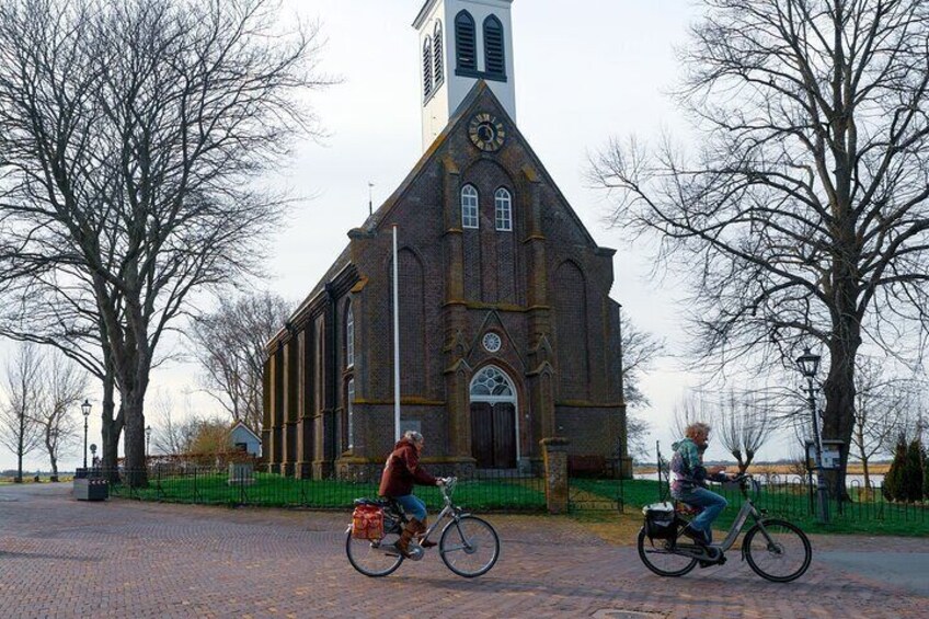 Countryside Bike Tour from Amsterdam: Windmills, Cheese, Clogs