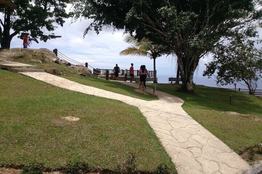 Trinidad City Highlights and Beach Tour