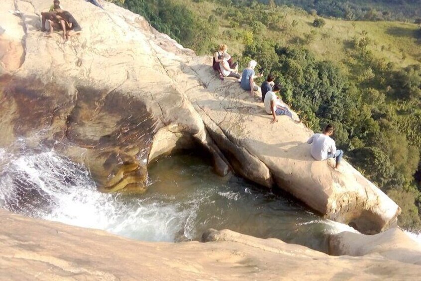 Upper Diyaluma Falls