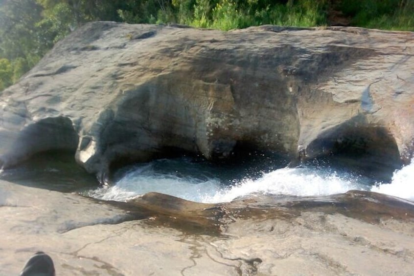 Upper Diyaluma Falls