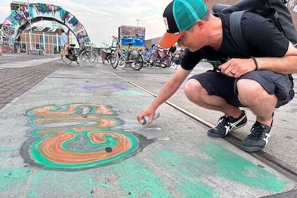 Urban Adventures, Explore hidden streetart in Amsterdam by bike