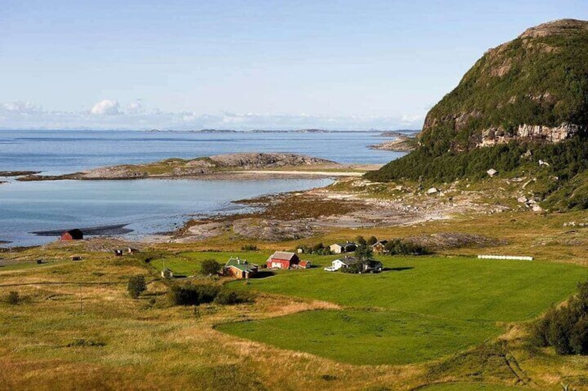 Mjelle Beach - Easy Coastal Day Hike to Bodos no 1 Beach, Northern Norway
