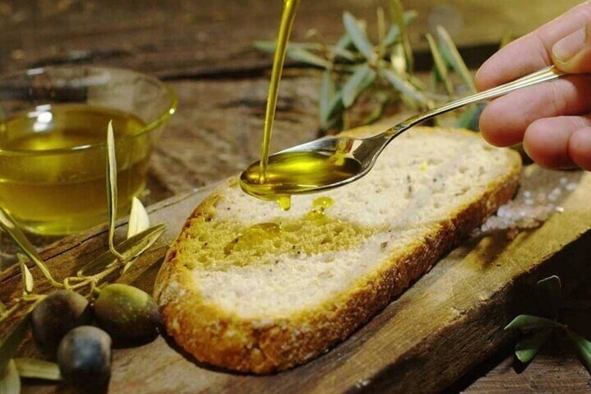 Visit the garden of Zeus - Olive oil experience and snack tasting