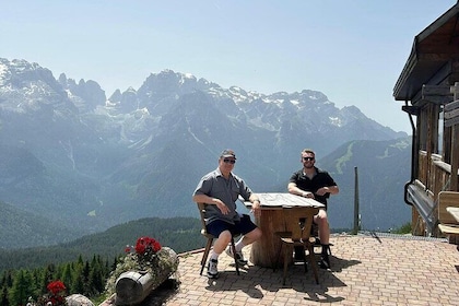 From Verona area: Private day trip to the Dolomites