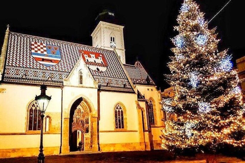 Zagreb guided walking Christmas market tour with food tasting