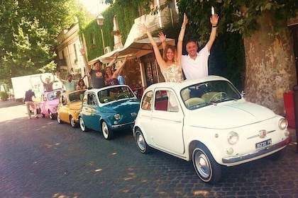 Visite de Rome en convoi de Fiat 500 d'époque que vous conduisez vous-même