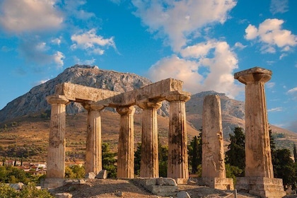Excursión privada de un día completo desde Atenas a Corinto, Epidauro y Nau...