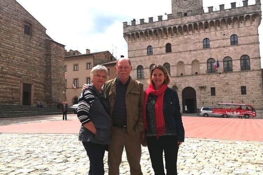 Family wine tour in Montepulciano