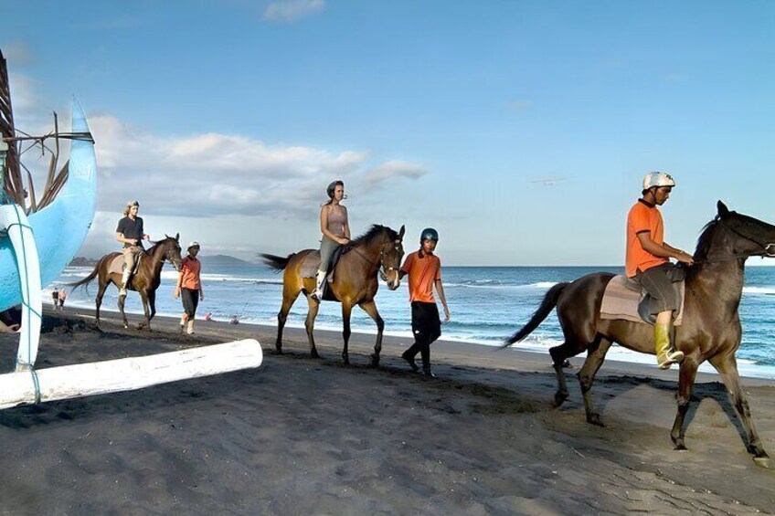 Telaga Waja Rafting and Bali Horse Riding Packages1
