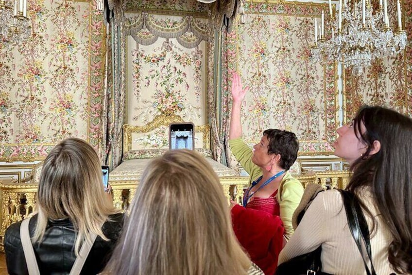 Versailles Palace & Garden Tour w. Skip The Line Entry from Paris