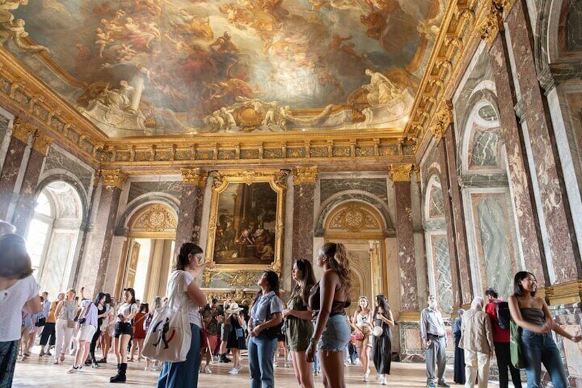 Versailles Palace & Garden Tour w. Skip The Line Entry from Paris