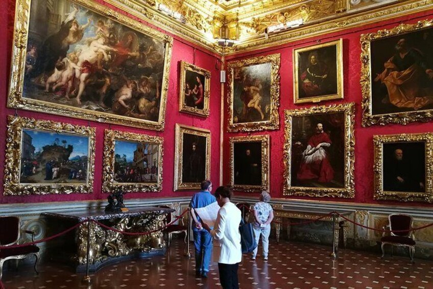 Skip-the-Line Pitti Palace and Palatine Gallery Walking Tour