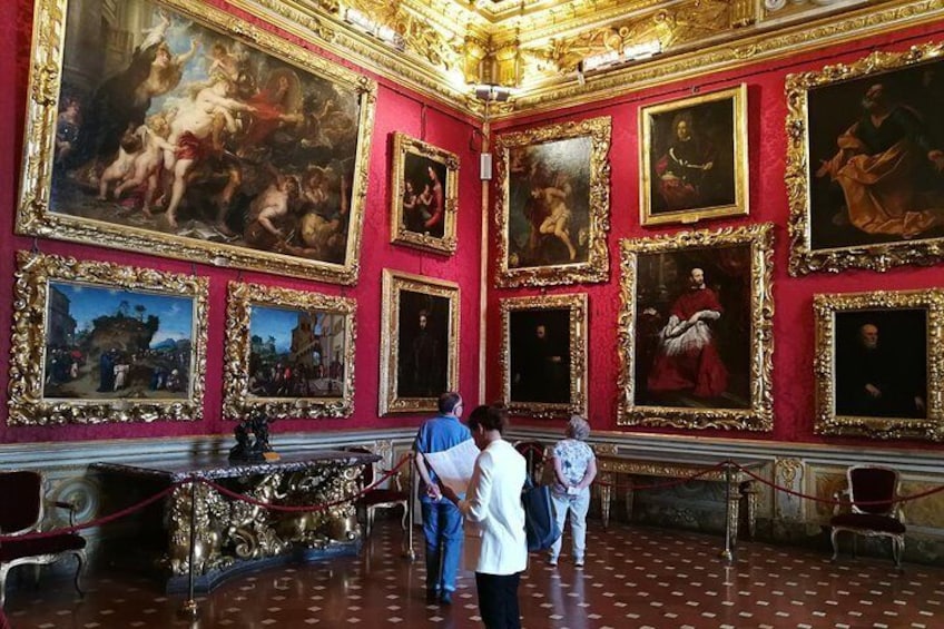 Skip-the-Line Pitti Palace and Palatine Gallery Walking Tour