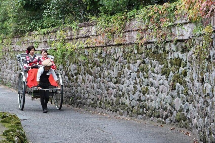 Hot Spring Capital of Yufuin Rickshaw Tour