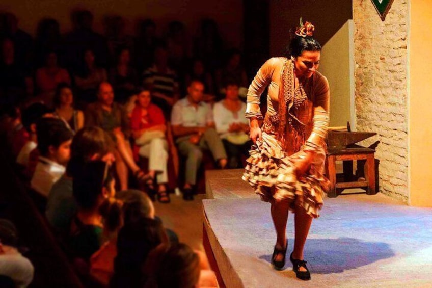 Flamenco show at Casa de la Memoria