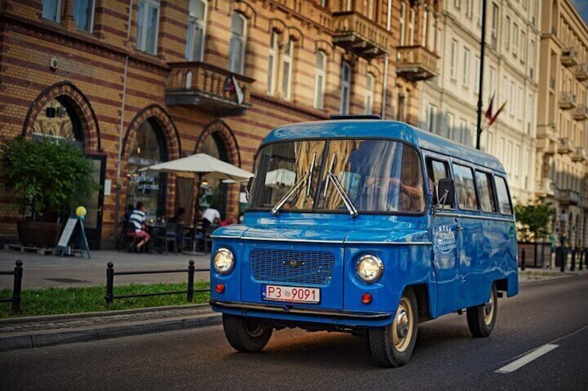 Private Historical Tour of Warsaw by a Retro Fiat with Pickup